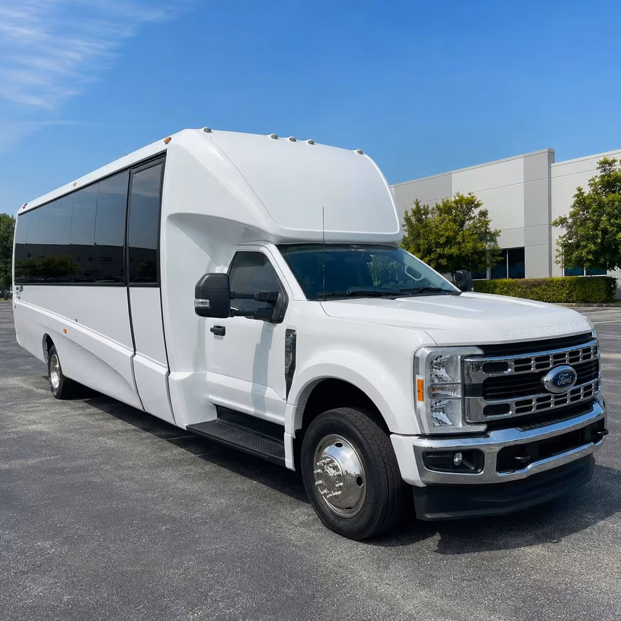 stockton 20 passenger minibus rental