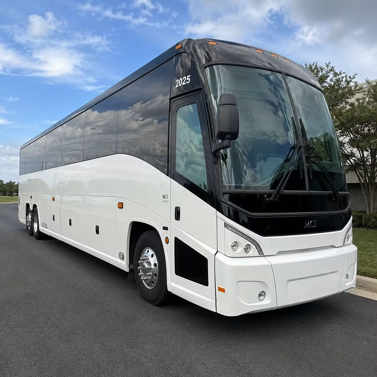 stockton concert bus rentals to adventist health arena and beyond